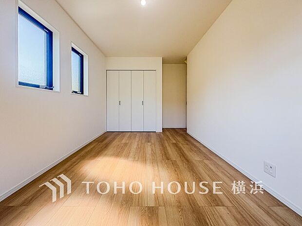 収納スペースもあり、生活しやすい居住スペースです。