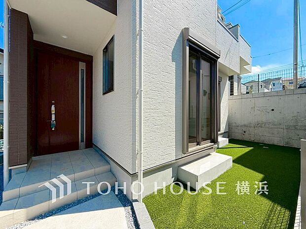 毎日の暮らしの中に癒しを与えてくれるお庭スペース。