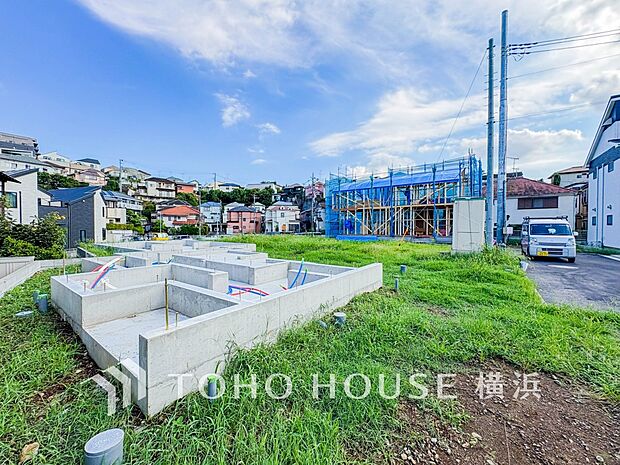 快適さや豊かさはもちろん、未来まで考えた家造りをテーマに建築されます。(2025年9月撮影)