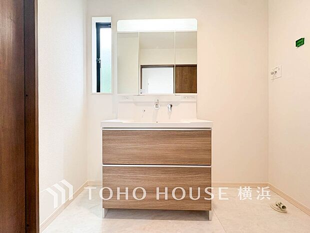 ご家族の1日が始まり、1日の終わりを締めくくる洗面空間。