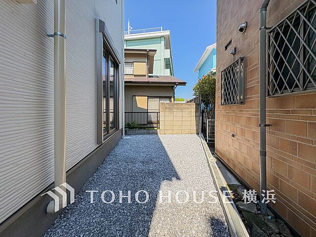 毎日の暮らしの中に癒しを与えてくれるお庭スペース。