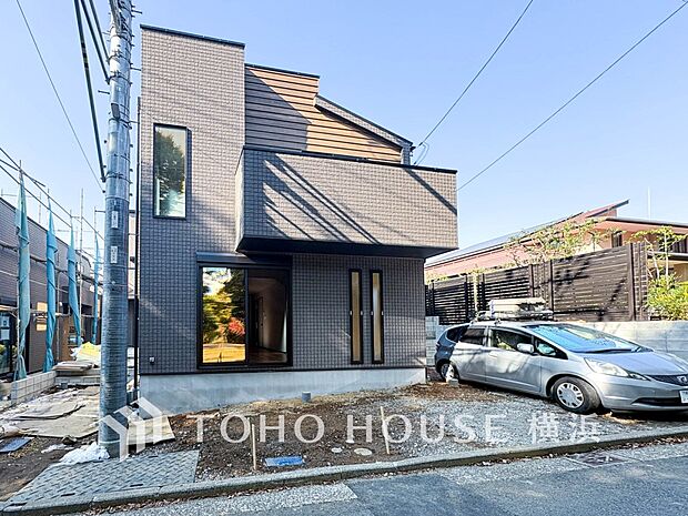 敷地内に駐車スペースがあると、日々の暮らしのをスムーズに運ぶ事が出来ます。