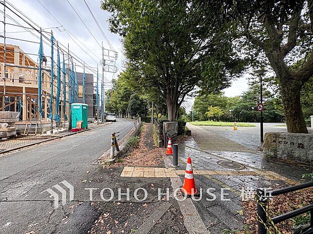 穏やかな住環境で子育てファミリーにもおすすめです。(2025年9月撮影)