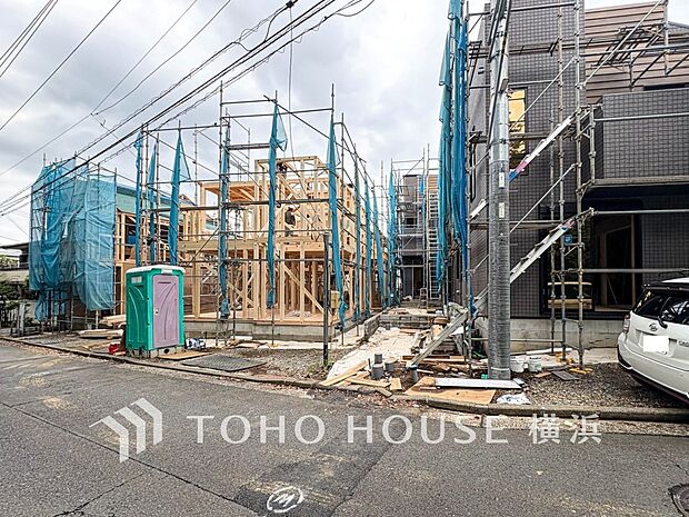 敷地内に駐車スペースがあると、日々の暮らしのをスムーズに運ぶ事が出来ます。(2025年9月撮影)