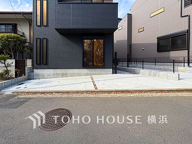 敷地内に駐車スペースがあると、日々の暮らしのをスムーズに運ぶ事が出来ます。