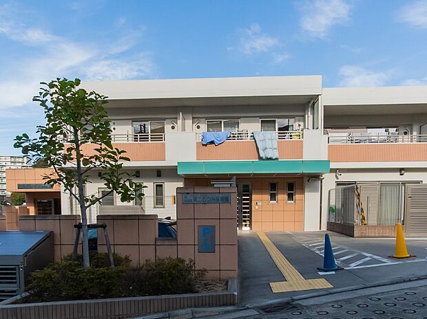 北寺尾第2むつみ保育園 750m 体操や外遊び、自学学習など様々な活動を通じて、毎日楽しく、元気よく保育園での生活を楽しんでいます。