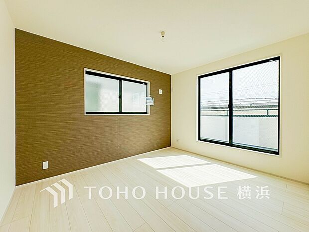 通風・採光にも優れ、心地よい光と風があふれています。(2号棟)