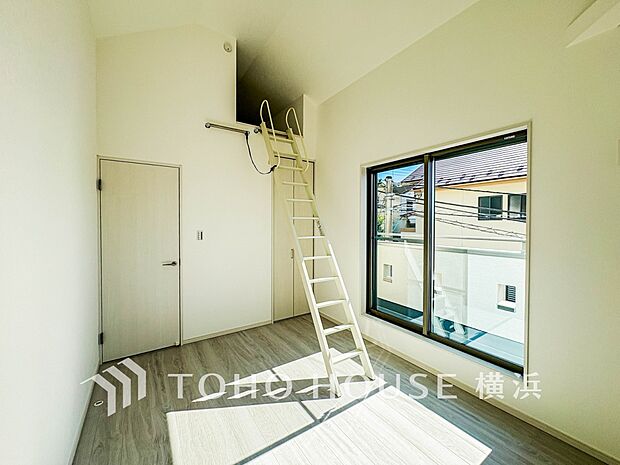 シンプルな内装と明るい空間で、自分らしい空間づくりを思い切り楽しめそうです。