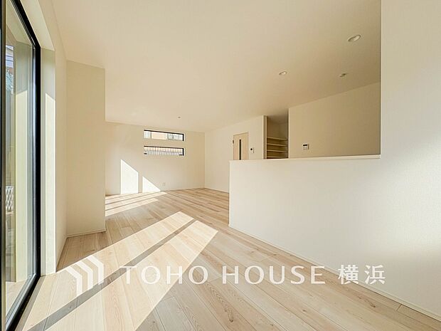 話に夢中になりすぎて、ついつい時を忘れてしまう。そんな束の間の幸せを感じさせてくれる場所。