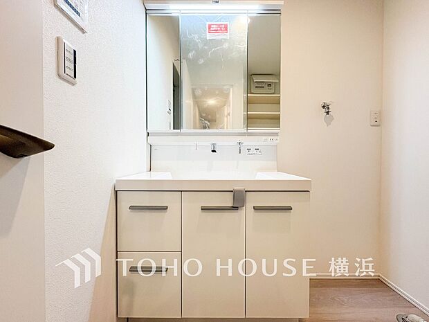 一日の始まりと終わりを心地よく演出してくれる、多彩な機能が備えられたパウダールーム。