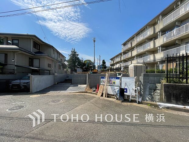 快適さや豊かさはもちろん、未来まで考えた家造りをテーマに建築されます。（2025年9月撮影）