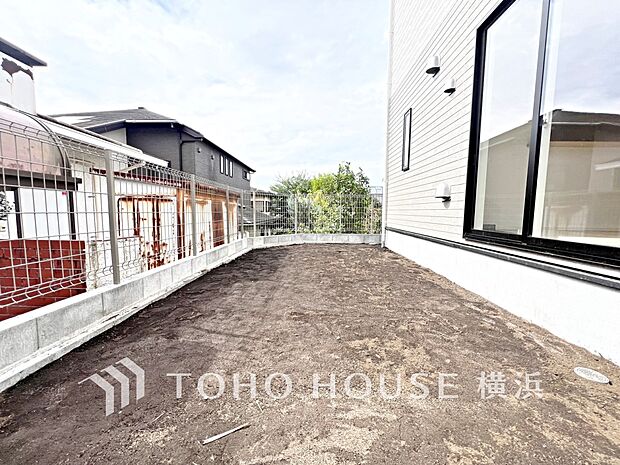 毎日の暮らしの中に癒しを与えてくれるお庭スペース。