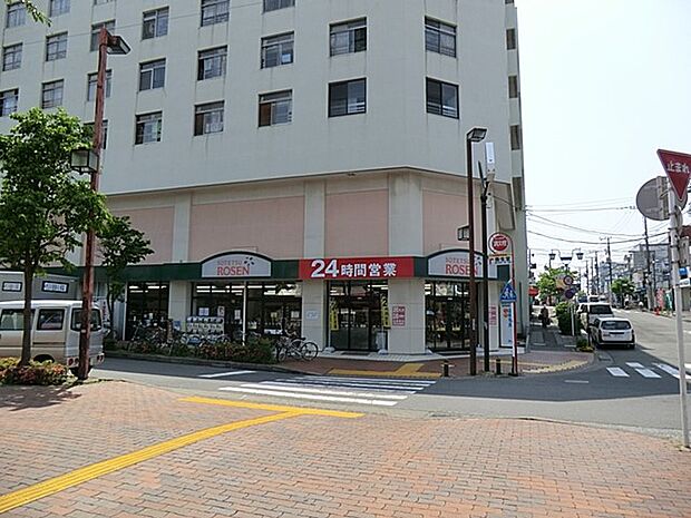 そうてつローゼン善行店　2100m　毎日新鮮なお肉や野菜などで提供してくれるスーパー。 
