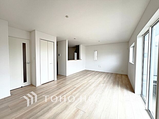 集いの場、憩いの場としての快適性を求めたやすらぎの空間です。