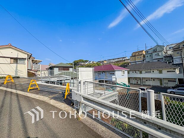 街並み全体のデザインへの拘りと充実した設備はきっとご満足いただける筈。(2025年9月撮影)