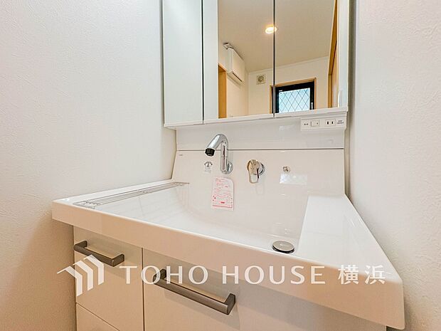 ご家族の1日が始まり、1日の終わりを締めくくる洗面空間。