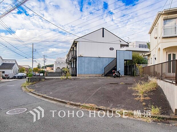 街並み全体のデザインへの拘りと充実した設備はきっとご満足いただける筈。（2025年10月撮影）