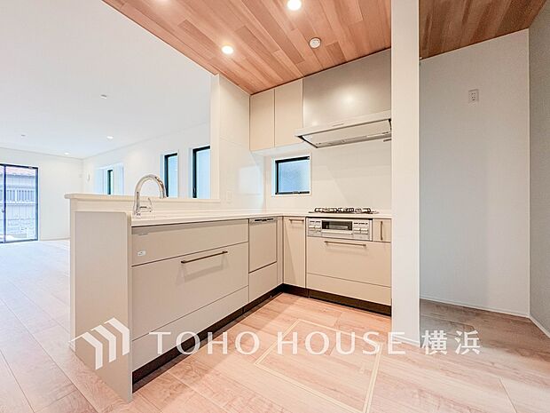 快適な日常を支える機能性と強さがひとつになったキッチンです。