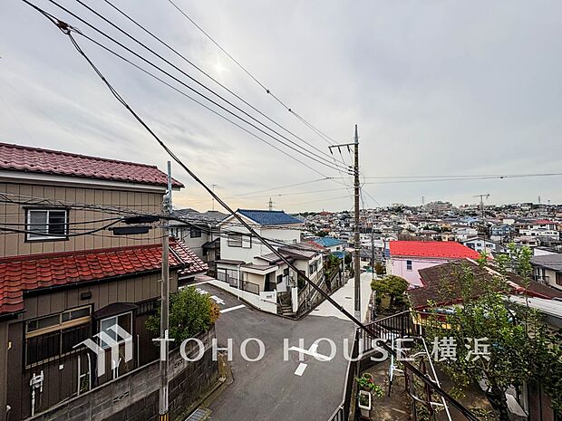 開放的で気持ちの良い眺望と青い空を満喫できます。