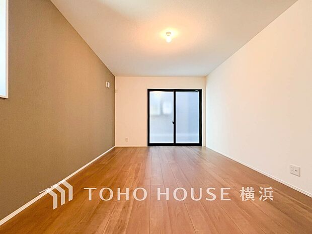 収納スペースもあり、生活しやすい居住スペースです。