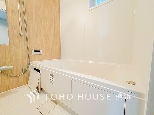 一日の疲れが癒される優雅な時間を堪能できるゆとりあるバスルームです。