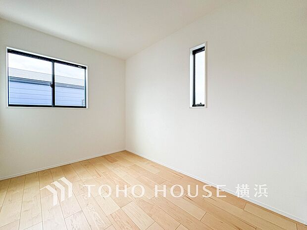 子供部屋にも嬉しい全居室収納スペース。お部屋が広々使用できます。 4号棟