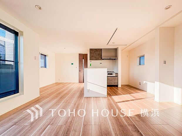 話に夢中になりすぎて、ついつい時を忘れてしまう。そんな束の間の幸せを感じさせてくれる場所。