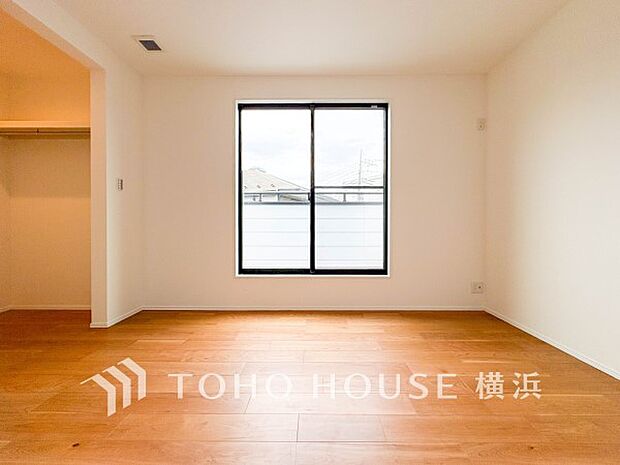 子供部屋にも嬉しい全居室収納スペース。お部屋が広々使用できます。