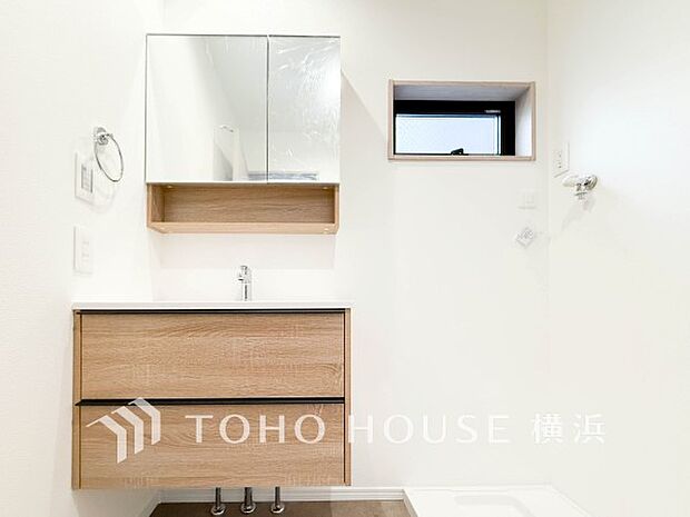 ご家族の1日が始まり、1日の終わりを締めくくる洗面空間。