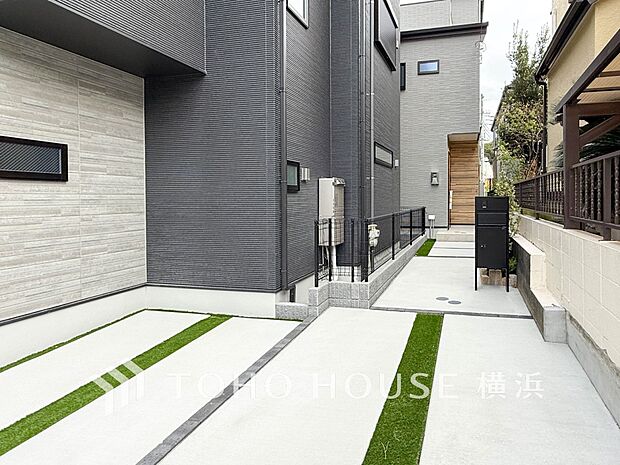 敷地内に駐車スペースがあると、日々の暮らしのをスムーズに運ぶ事が出来ます。