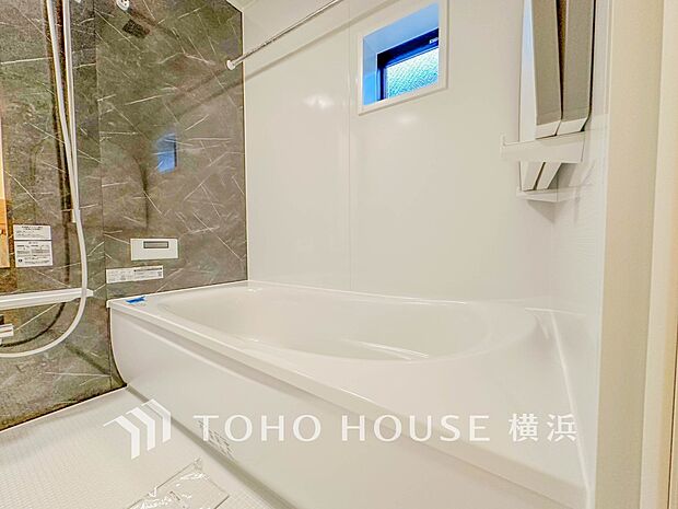 すっきりとした清潔感が感じられ、心身をリフレッシュできる寛ぎを深めてくれるスペースです。