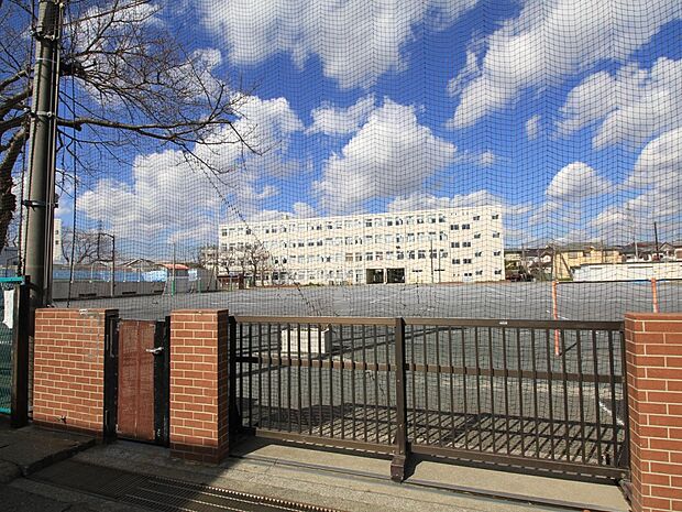 横浜市立葛野小学校 280m