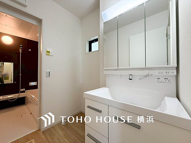 ご家族の1日が始まり、1日の終わりを締めくくる洗面空間。