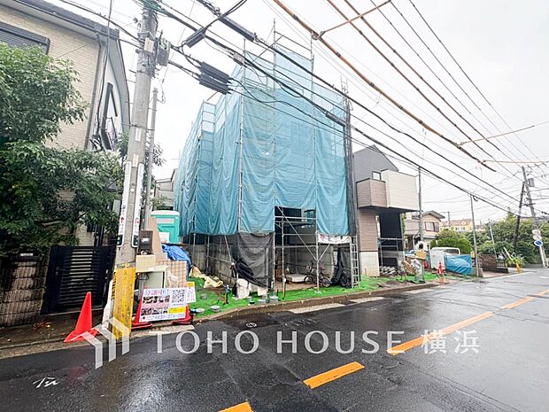 街並み全体のデザインへの拘りと充実した設備はきっとご満足いただける筈。(2025年10月撮影)