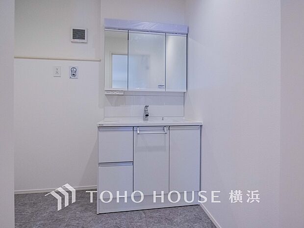 ご家族の1日が始まり、1日の終わりを締めくくる洗面空間。