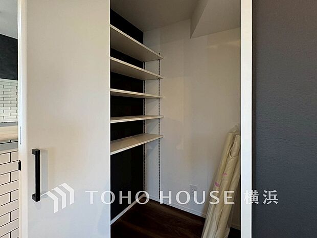 住まいの快適性を左右する収納は欲しい場所に使い勝手のよい収納を確保しています。