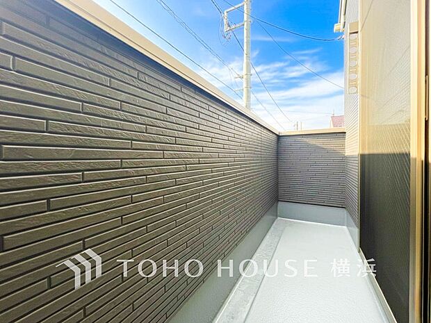 お部屋にも爽やかな風と暖かく柔らかな日差しが差し込み、毎日の暮らしを豊かに彩ります。