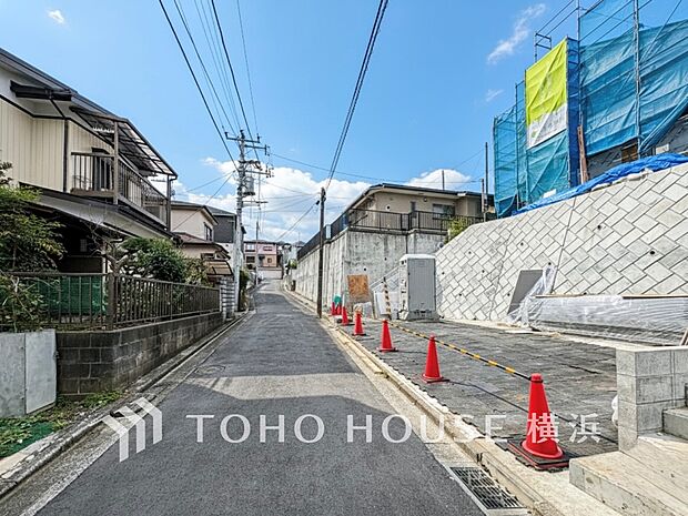 穏やかな住環境で子育てファミリーにもおすすめです。（2025年10月撮影）