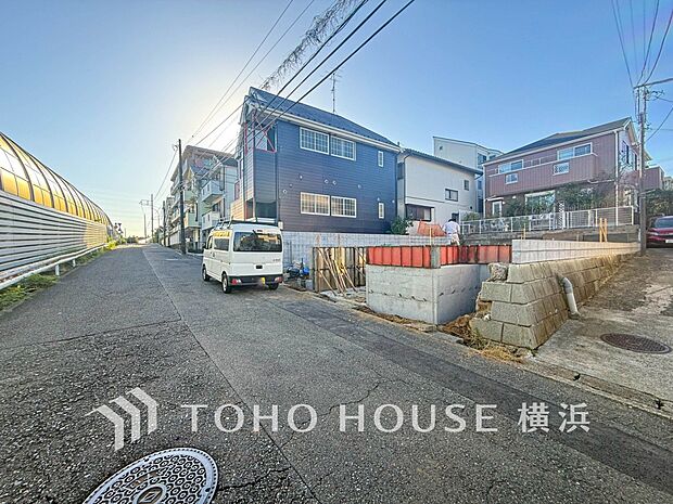 街並み全体のデザインへの拘りと充実した設備はきっとご満足いただける筈。（2025年10月撮影）