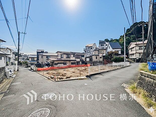 子育て環境、生活利便に優れた住環境に立地し、ゆとりある生活が送れます。 A号棟