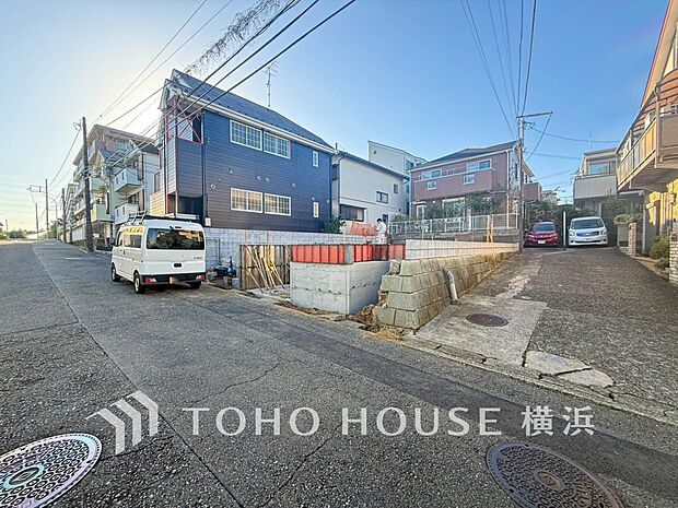 穏やかな住環境で子育てファミリーにもおすすめです。（2025年10月撮影）