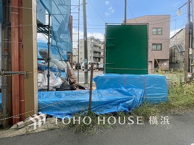 表現された空間は豊かな光と風を纏い、暮らしの時間を豊かにしてくれます。（2025年10月撮影）