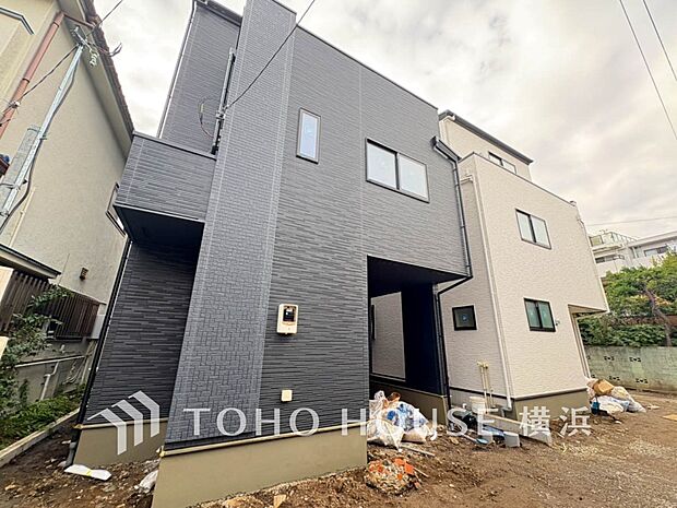 街並み全体のデザインへの拘りと充実した設備はきっとご満足いただける筈。（2025年10月撮影）