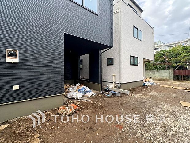 穏やかな住環境で子育てファミリーにもおすすめです。（2025年10月撮影）