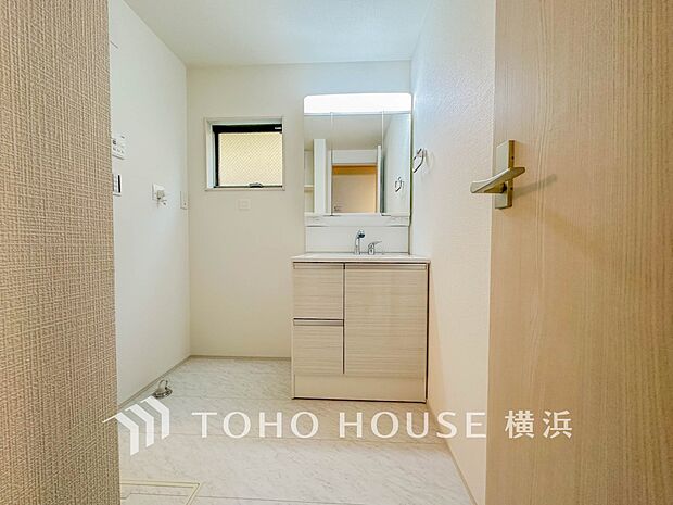 ご家族の1日が始まり、1日の終わりを締めくくる洗面空間。