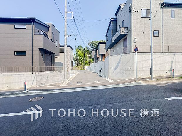 時間のゆとりと空間、爽やかな陽光がもたらす光と風を贅沢なまでに感じる暮らしが始まります。