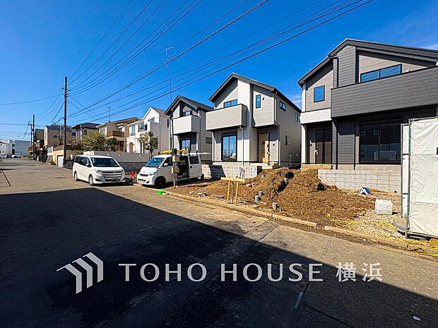 良質な環境に暮らす永住の邸がここに誕生します。(2025年3月撮影)