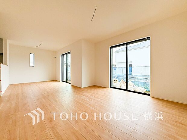 家族と過ごす時間を大切にしたい方にぴったりの明るくゆとりある住空間です。