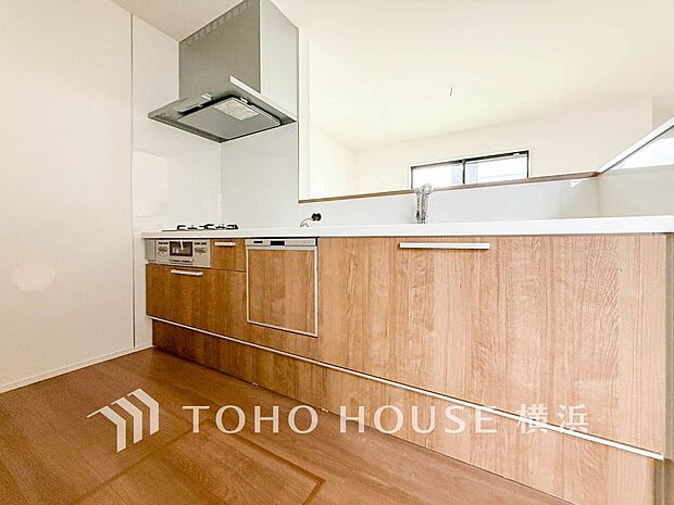 快適な日常を支える機能性と強さがひとつになったキッチンです。(2号棟)