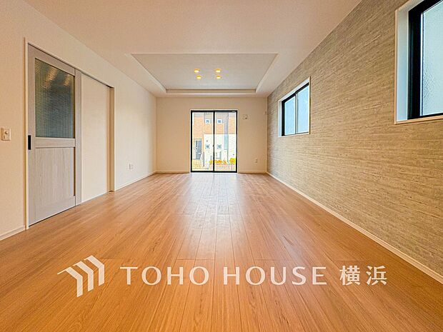 家族と過ごす時間を大切にしたい方にぴったりの明るくゆとりある住空間です。